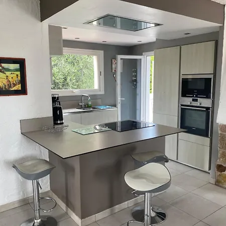 Bastide Anna فيلة *